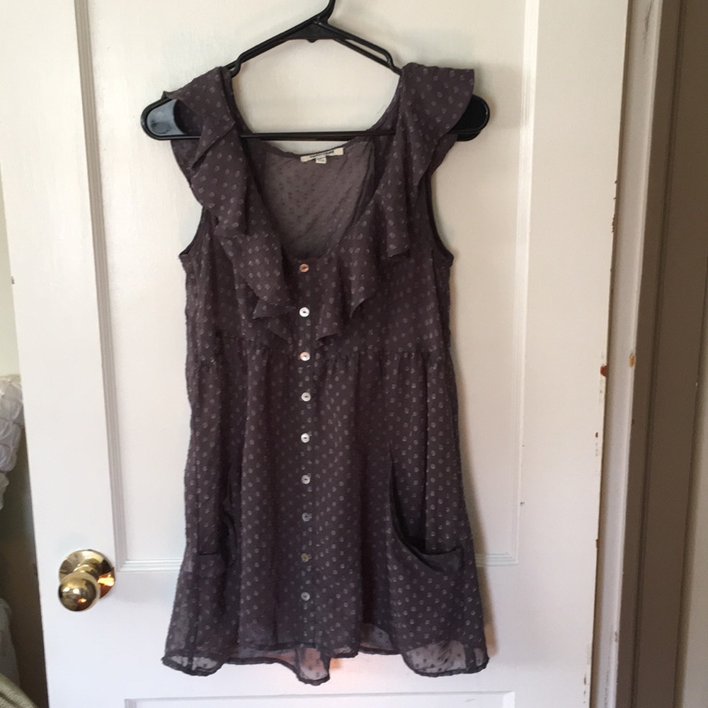 Daniel Rainn Grey Ruffle and Pocket Too